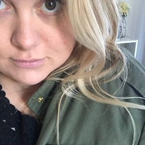 Meet your Posher, Brita